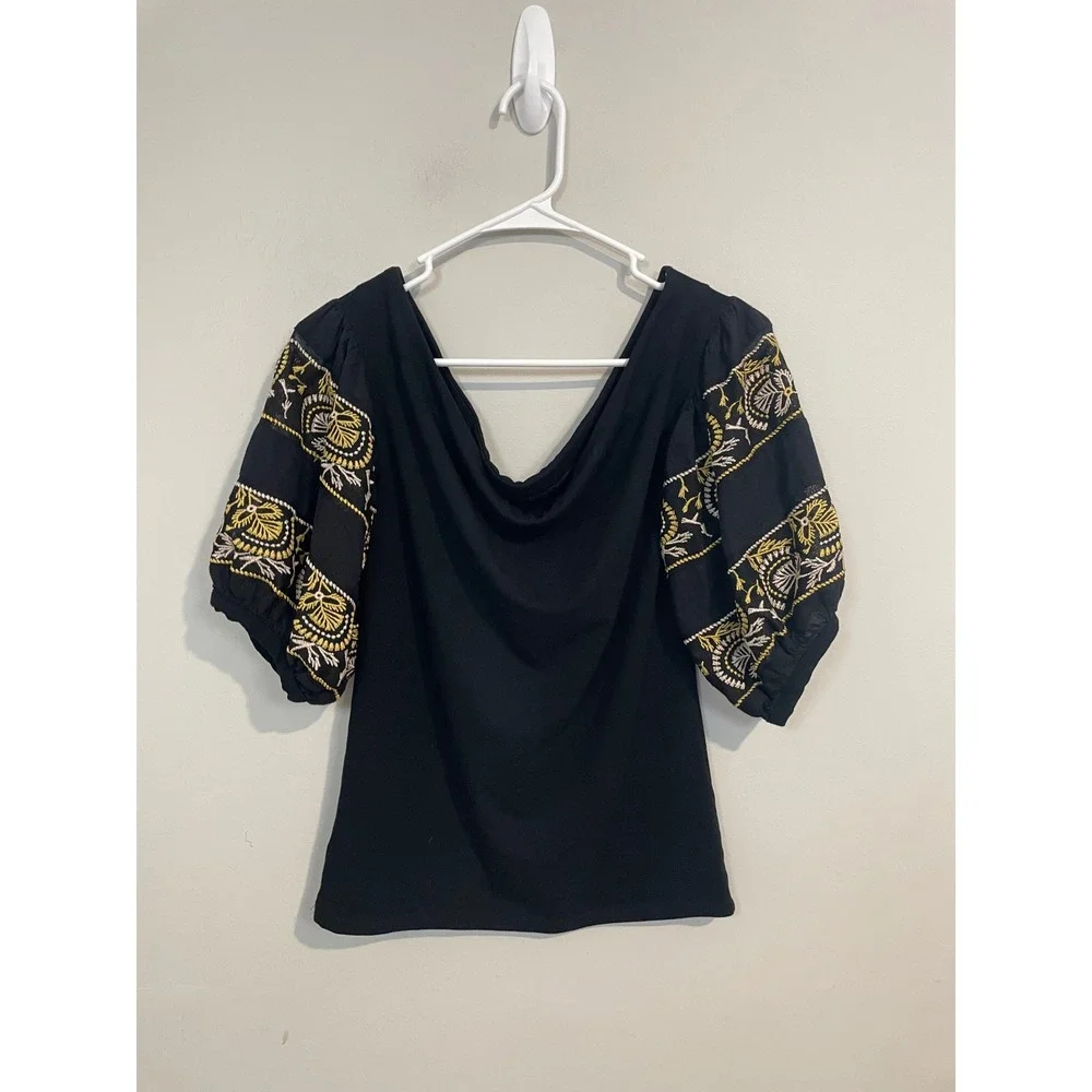 Free People Rock With‎ It Embroidered Knit Blouse in Black Size Medium